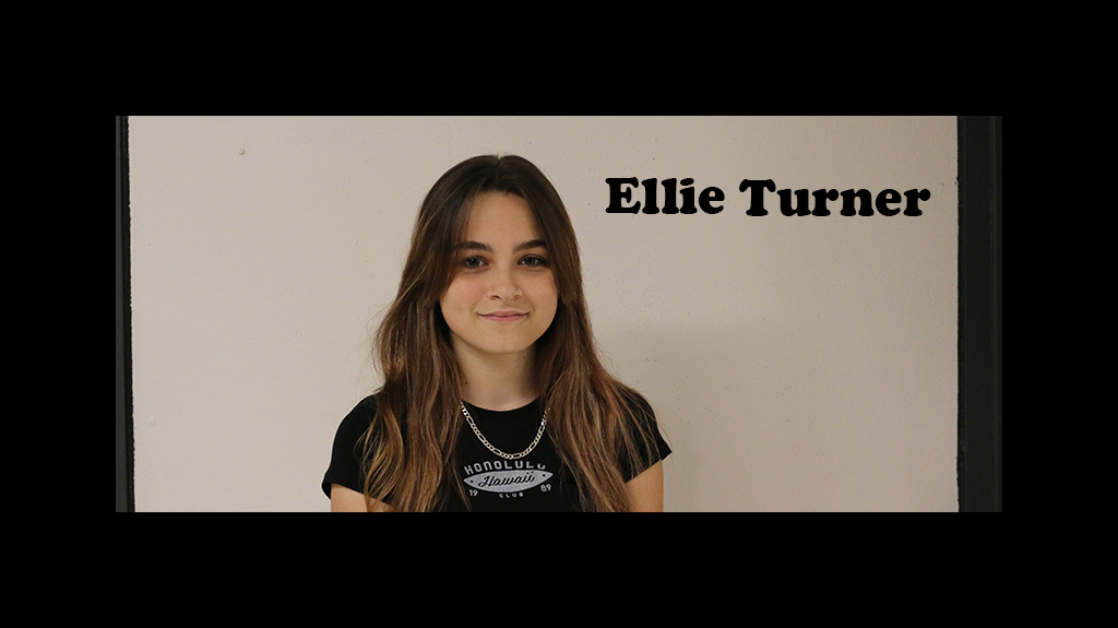  Ellie Turner